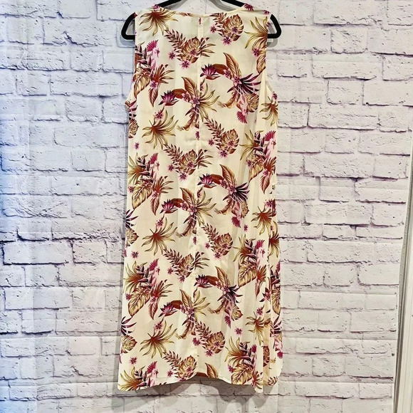 G by Giuliana Black Label Cross Front Blouse 1X Petite - Picture 2 of 10